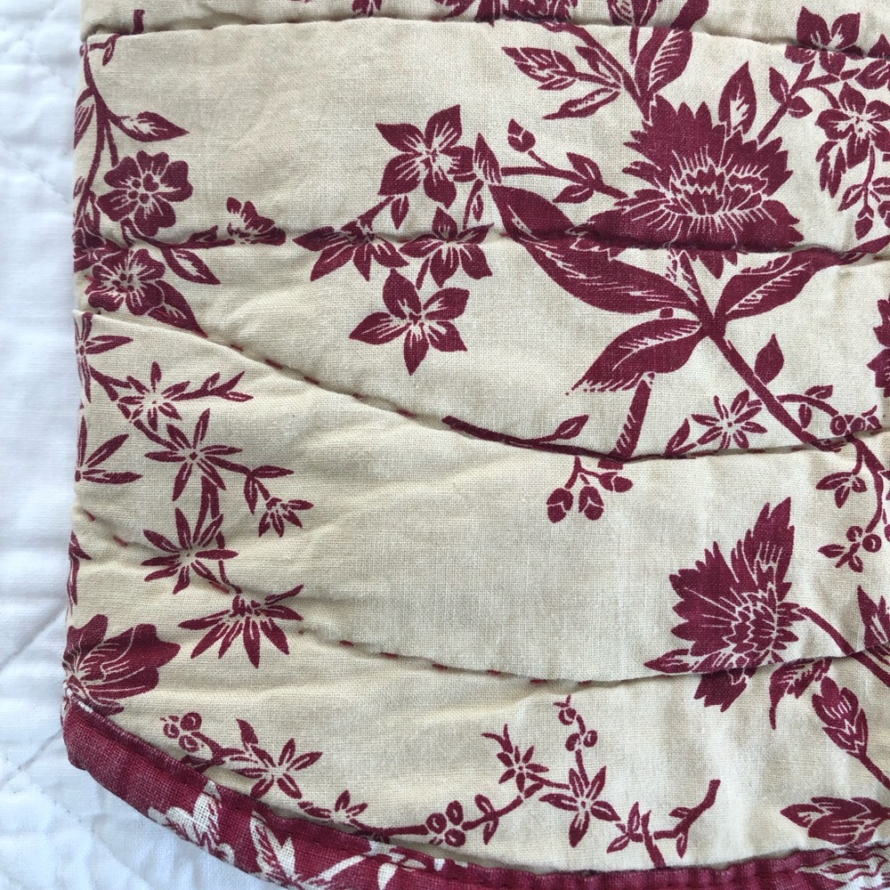 EUC Burgundy Floral Design Quilt - Throw - Reversible with Channel Stitching - Picture 8 of 14